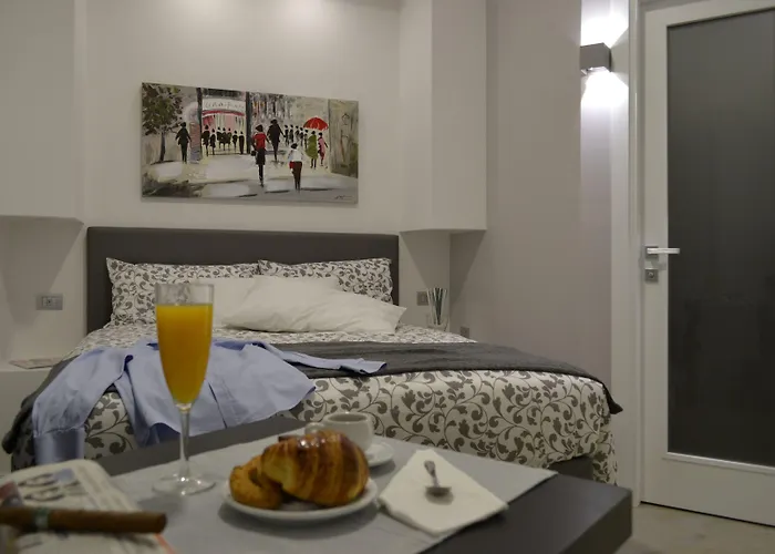 Domus Mazzini Acomodação com café da manhã  4*