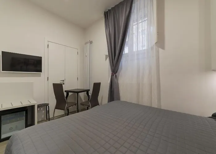 Domus Mazzini Acomodação com café da manhã  4*
